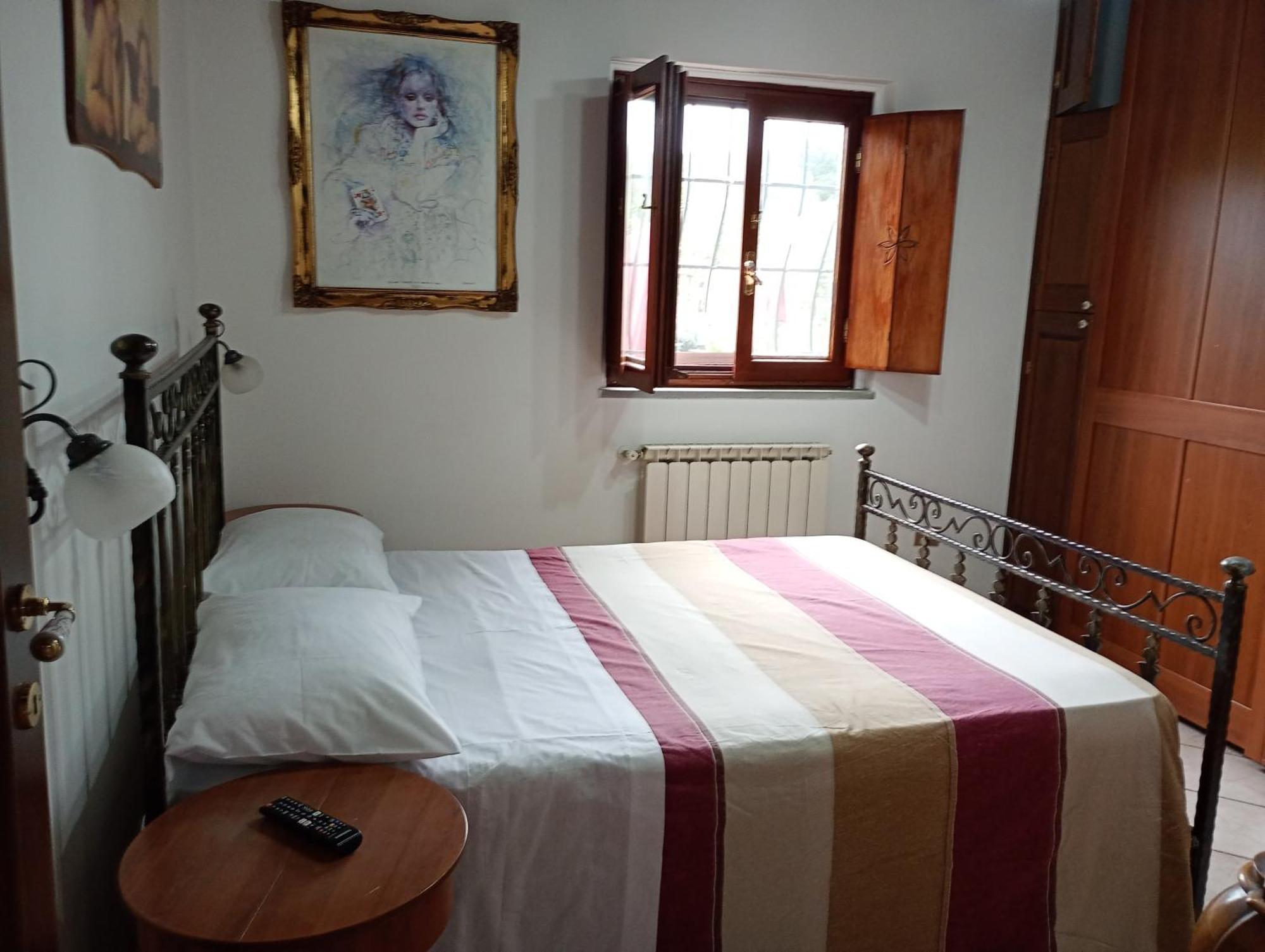Independent Villa With Private Beach On The Lake Bracciano  Eksteriør bilde