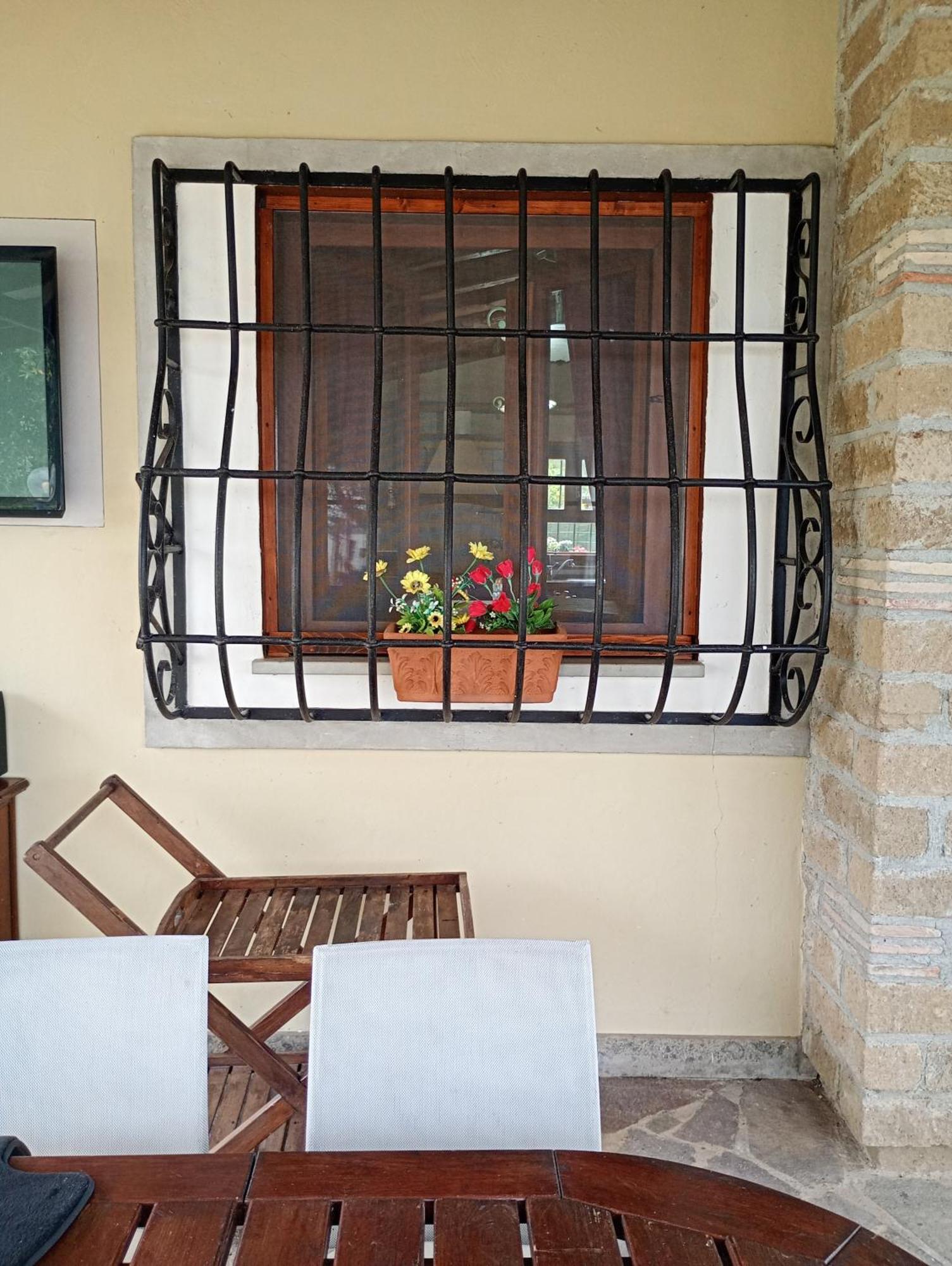 Independent Villa With Private Beach On The Lake Bracciano  Eksteriør bilde